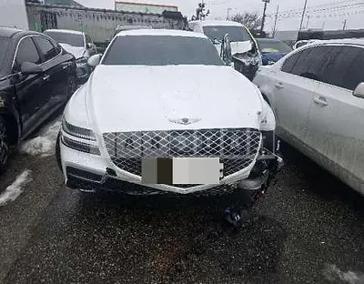 Photo 1 of 39: 2021 Genesis G80, VIN KMTGB41CBNU113692 — Korean insurance auction