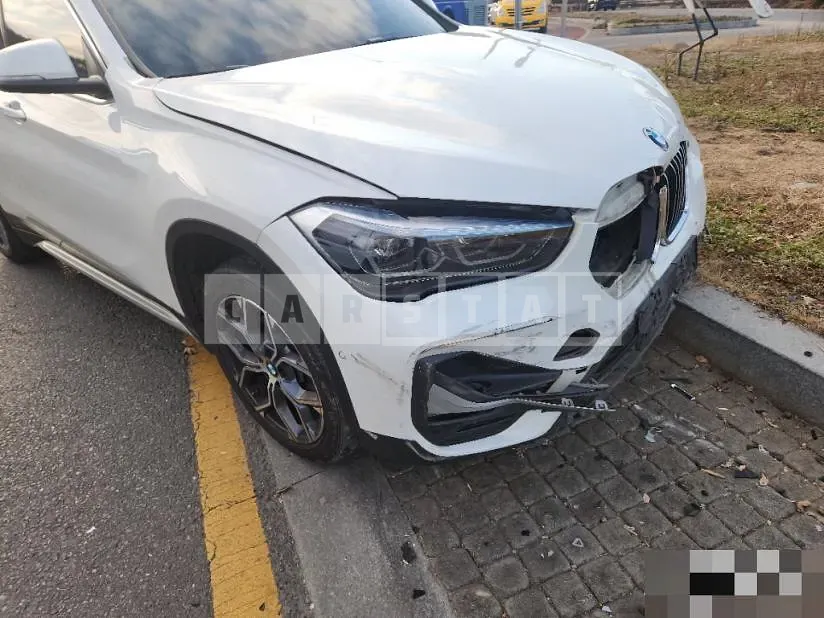 Photo 2 of 10: 2021 BMW X1 xDrive18d — Korean insurance auction
