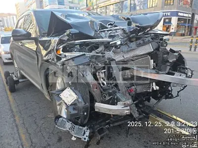 Photo 1 of 7: 2021 Ford Explorer 2.3 — Korean insurance auction