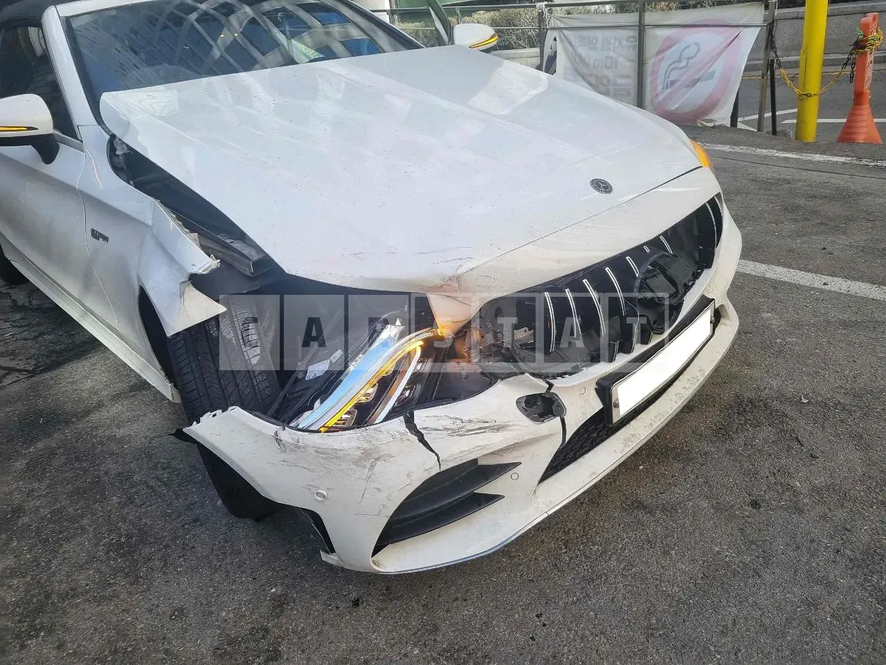 Photo 2 of 14: 2019 Mercedes-Benz C200 Cabriolet, VIN WDDWK8AB7KF931748 — Korean insurance auction