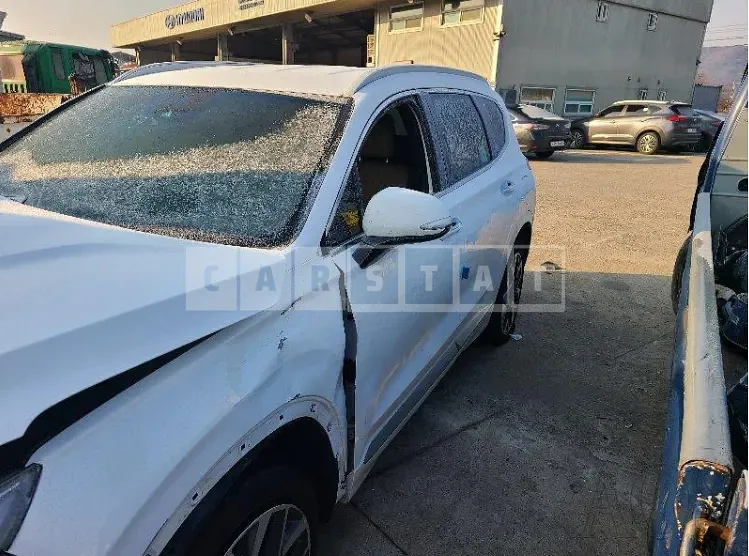 Photo 2 of 10: 2021 Hyundai Santa Fe, VIN KMHS581LHMU375730 — Korean insurance auction