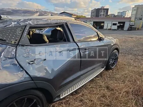 Photo 2 of 14: 2017 Hyundai Tucson, VIN KMHJ381ADHU328238 — Korean insurance auction
