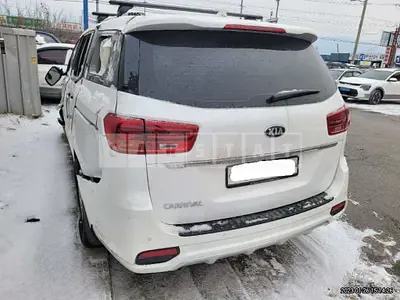Photo 1 of 36: 2019 Kia Carnival, VIN KNAME81ABKS505244 — Korean insurance auction