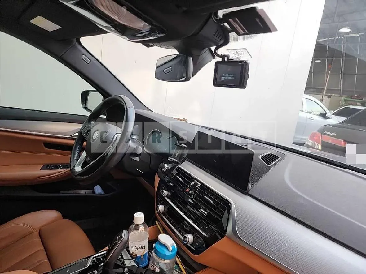 Photo 2 of 28: 2017 BMW 530i — Korean insurance auction