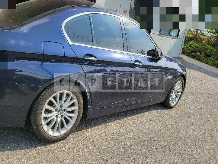 Photo 2 of 22: 2016 BMW 528i — Korean insurance auction