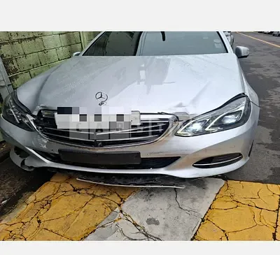Photo 1 of 6: 2015 Mercedes-Benz E300 — Korean insurance auction