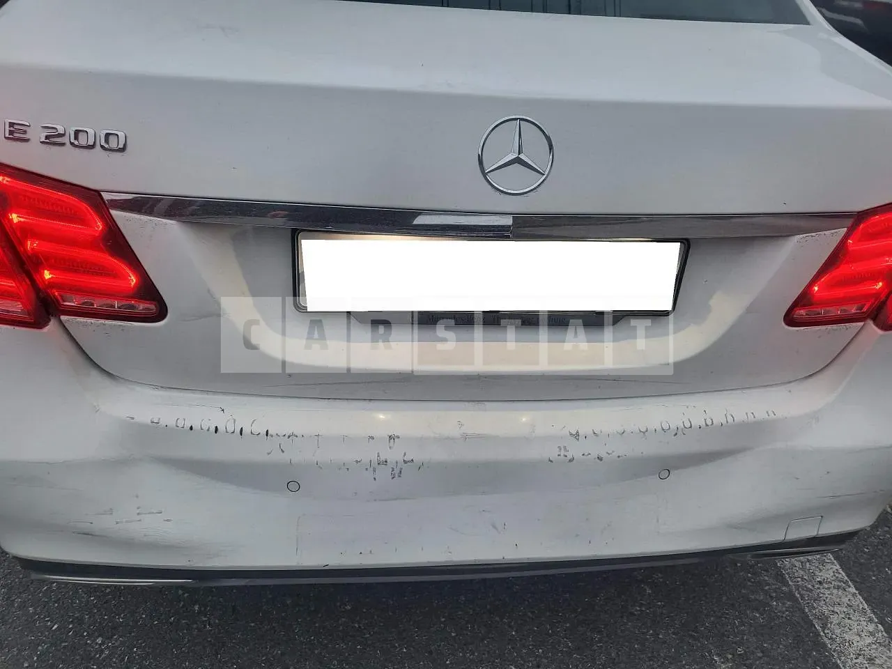 Photo 2 of 10: 2015 Mercedes-Benz E200, VIN WDDHF3EB8FB152544 — Korean insurance auction