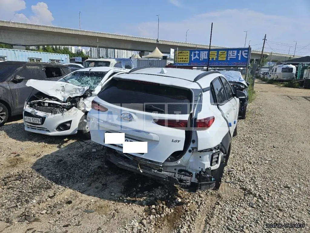Photo 2 of 11: 2019 Hyundai Kona — Korean insurance auction
