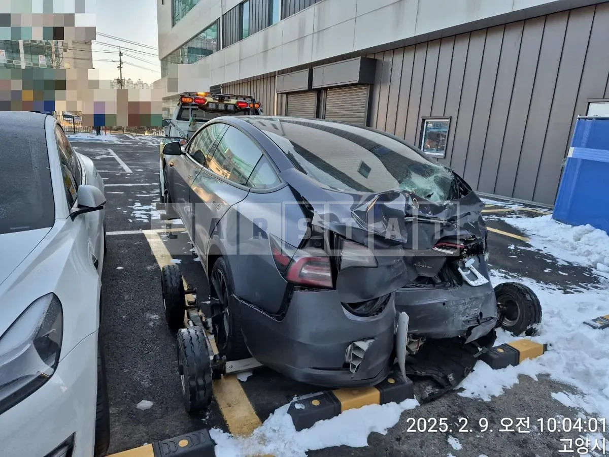 Photo 2 of 4: 2021 Tesla Model 3 Long Range — Korean insurance auction
