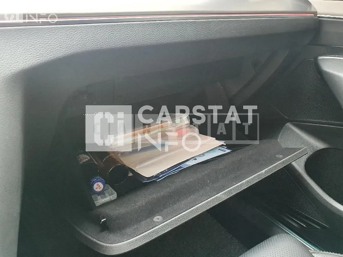 Photo 2 of 6: 2022 Volkswagen Passagen Passat GT 2.0TDI — Korean insurance auction