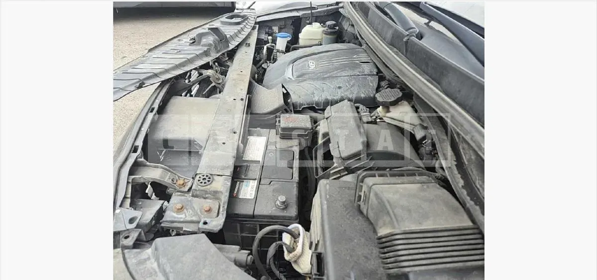 Photo 2 of 21: 2017 Kia Carnivals — Korean insurance auction
