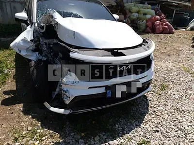 Photo 1 of 26: 2022 Land Rover Sorento 1.6 (Hybrid), VIN SALCA2BN3HH706139 — Korean insurance auction