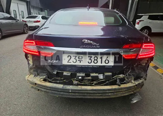 Photo 2 of 35: 2015 Jaguar XF 2.2d — Korean insurance auction