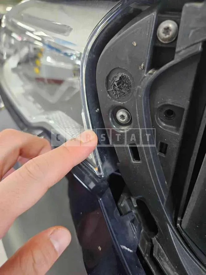 Photo 2 of 2: 2020 BMW (parts) 520d Luxury Headlamp — Korean insurance auction