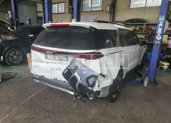 Photo 2 of 6: 2023 Kia Carnival — Korean insurance auction