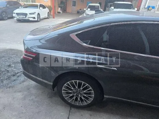 Photo 2 of 41: 2024 Genesis Hyundai G80, VIN KMTGB41CBRU226210 — Korean insurance auction