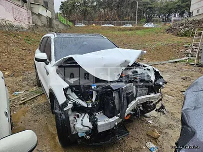 Photo 1 of 17: 2021 Kia Sorento, VIN KNARH81GDMA023771 — Korean insurance auction