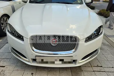 Photo 1 of 17: 2014 Jaguar XF 2.2d — Korean insurance auction