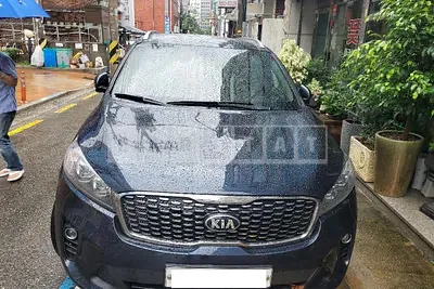 Photo 1 of 15: 2018 Kia Sorento, VIN KNAPG81ADJA456484 — Korean insurance auction