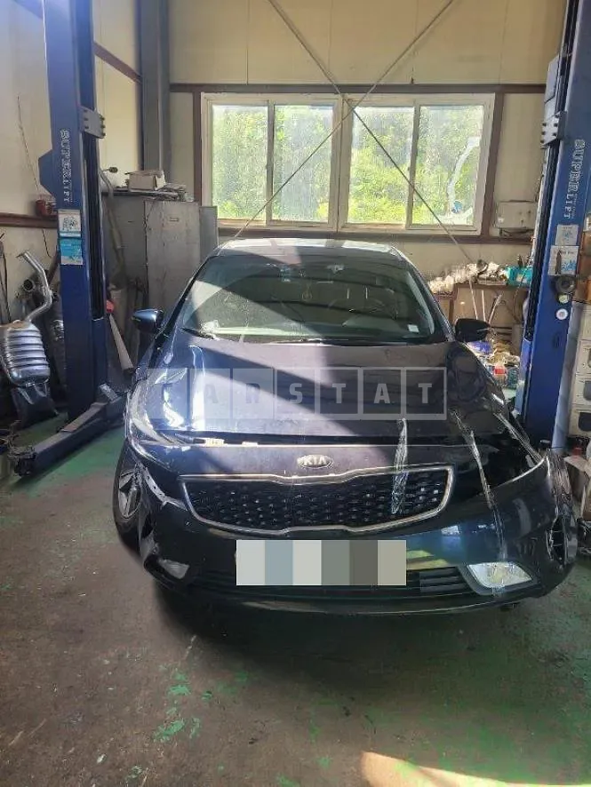 Photo 2 of 28: 2017 Kia K3 1.6 — Korean insurance auction