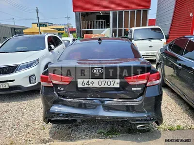 Photo 1 of 8: 2016 Kia K5, VIN KNAGT415GGA022500 — Korean insurance auction