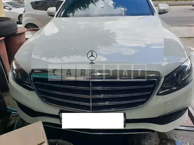 Photo 1 of 13: 2019 Mercedes-Benz E220 d 4Matic — Korean insurance auction