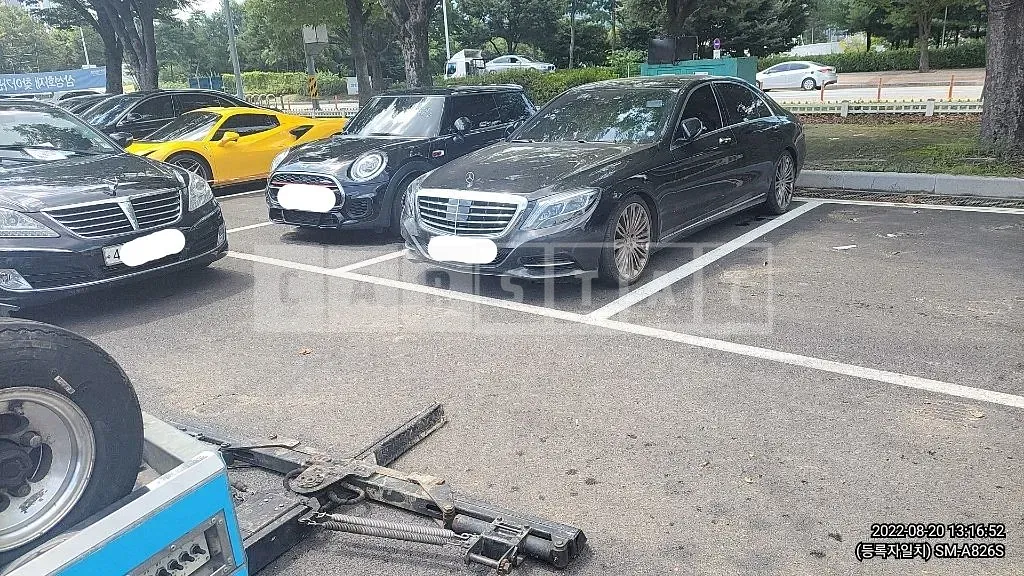 Photo 2 of 2: 2015 Mercedes-Benz S500 4Matic L, VIN WDDUG8FBXFA159105 — Korean insurance auction