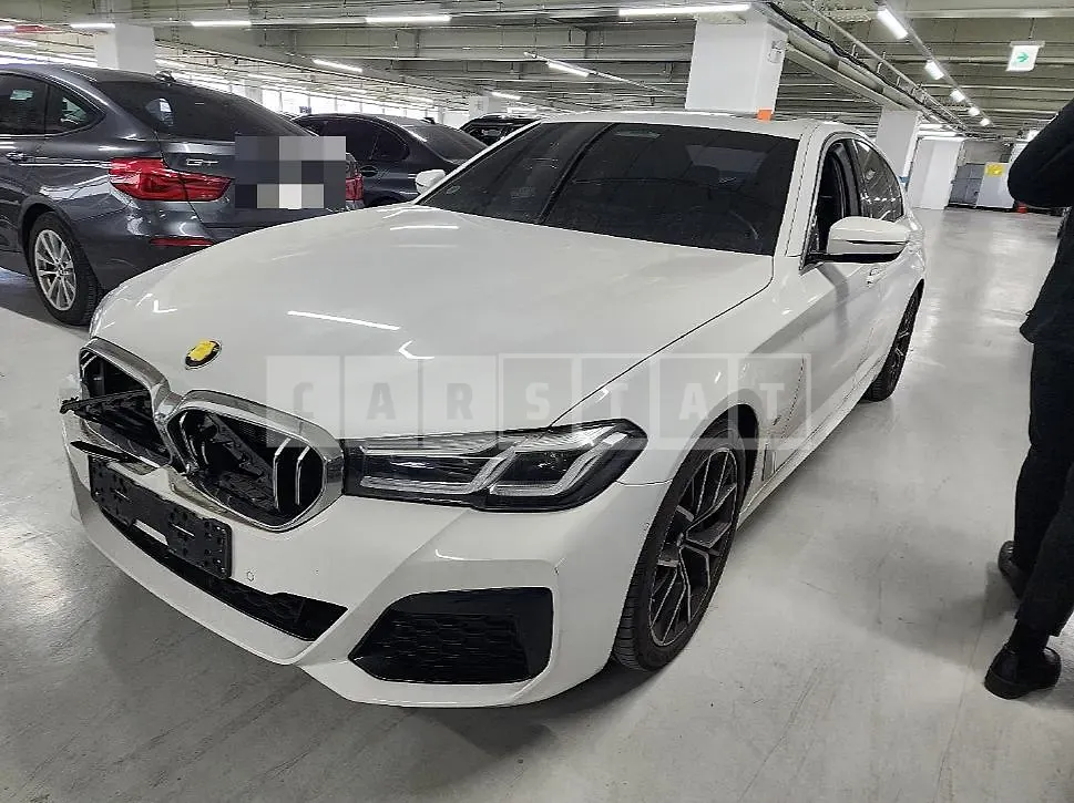 Photo 2 of 19: 2021 BMW 530i, VIN WBA71BH05NWX48918 — Korean insurance auction
