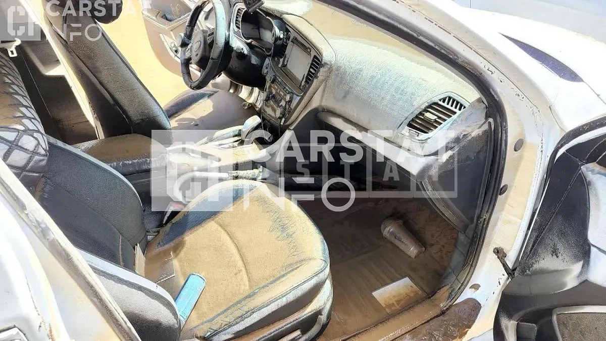 Photo 2 of 6: 2014 Kia Salm K5 2.0 — Korean insurance auction