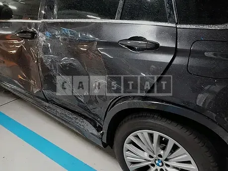 Photo 2 of 9: 2017 BMW X5 xDrive30d, VIN WBAKS4100H0R93503 — Korean insurance auction