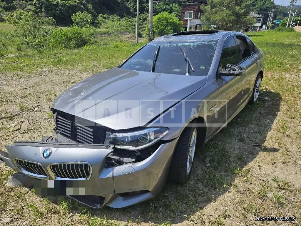 Photo 2 of 30: 2016 BMW 520d xDrive — Korean insurance auction