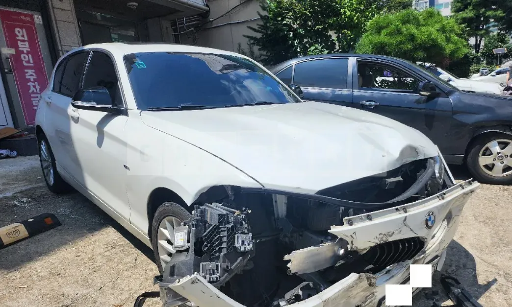 Photo 2 of 2: 2015 BMW 118d, VIN WBA1C1103FJ838152 — Korean insurance auction