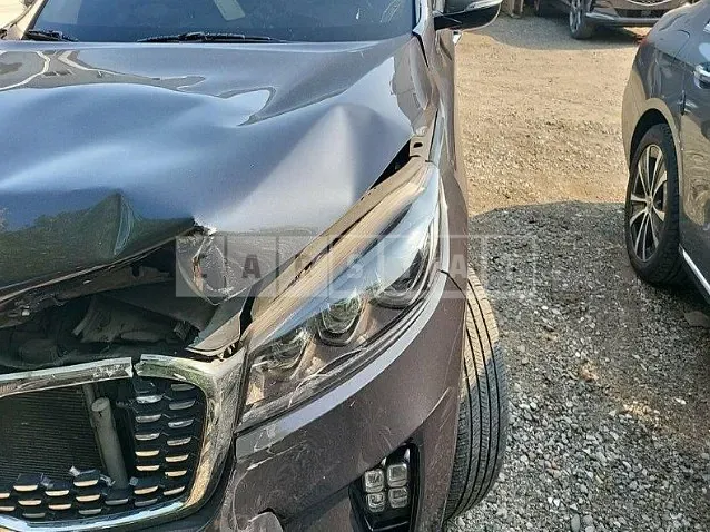 Photo 2 of 17: 2017 Kia Sorento — Korean insurance auction