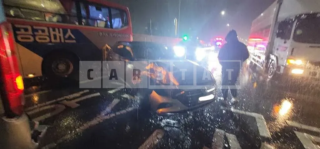 Photo 3 of 3: 2022 Volkswagen Arteon 2.0TDI, VIN WVWZZZ3HZNE007183 — Korean insurance auction