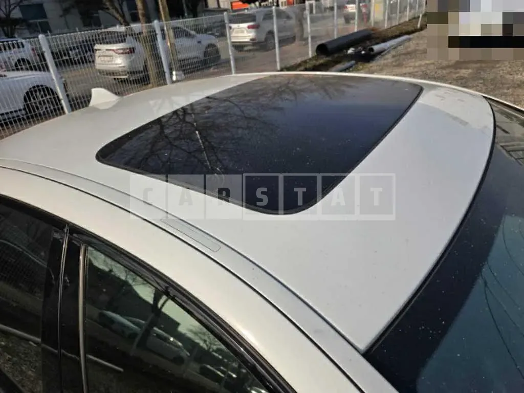 Photo 2 of 28: 2016 BMW 520d xDrive — Korean insurance auction