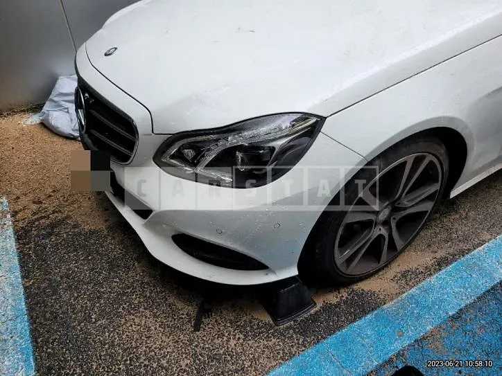 Photo 2 of 20: 2015 Mercedes-Benz E220 BlueTec, VIN WDDHF0AB6FB153776 — Korean insurance auction