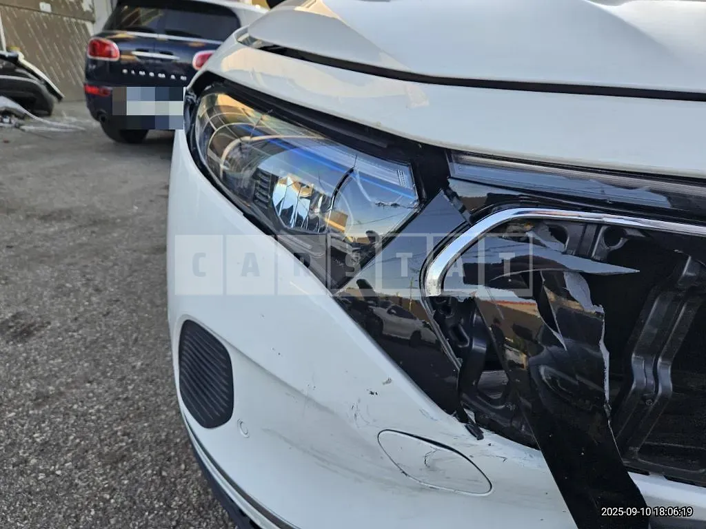 Photo 2 of 22: 2021 Mercedes-Benz EQA250 — Korean insurance auction