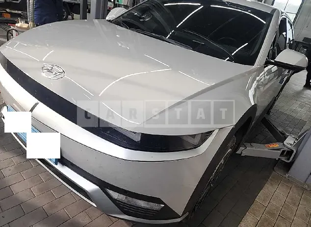 Photo 2 of 10: 2022 Hyundai Modern Ionic 5, VIN KMHKN81AFNU075686 — Korean insurance auction
