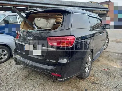 Photo 1 of 7: 2018 Kia Carnivals — Korean insurance auction