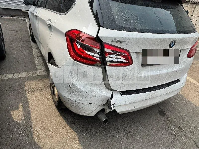Photo 2 of 33: 2016 BMW Active Tourer — Korean insurance auction