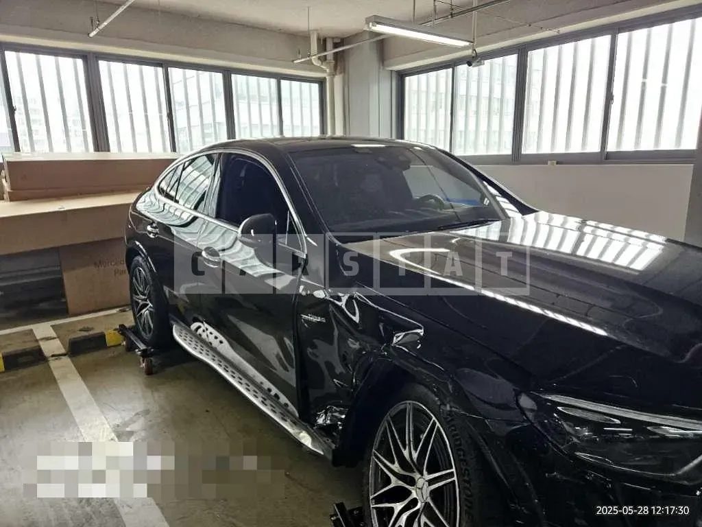 Photo 2 of 38: 2024 Mercedes-Benz AMG GLC43 4Matic Coupe — Korean insurance auction