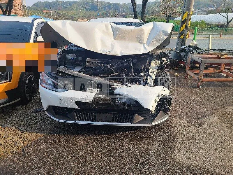 Photo 2 of 68: 2022 Kia EV6 4WD, VIN KNAC281CPPA100189 — Korean insurance auction