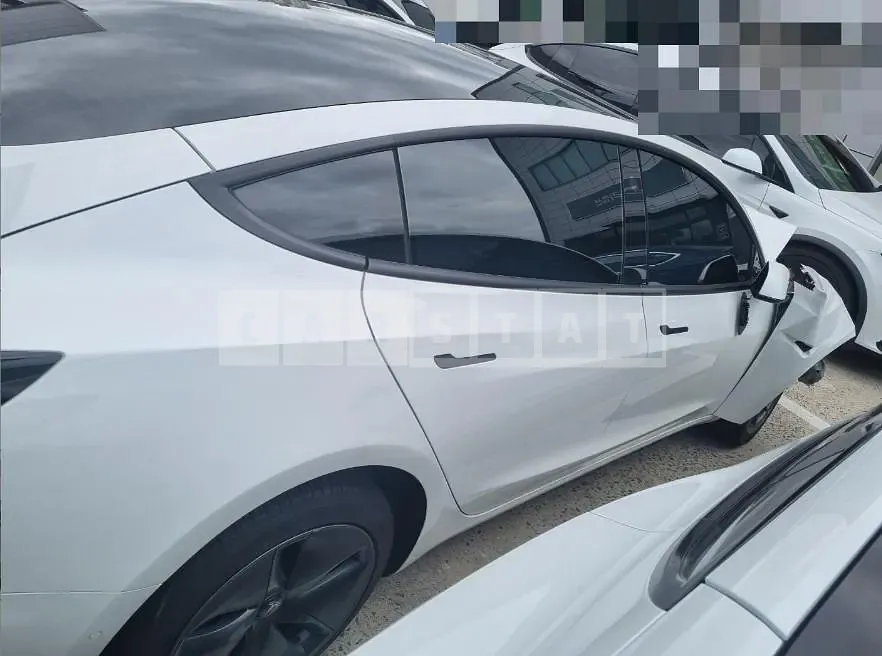 Photo 2 of 9: 2021 Tesla Model 3 Long Range — Korean insurance auction