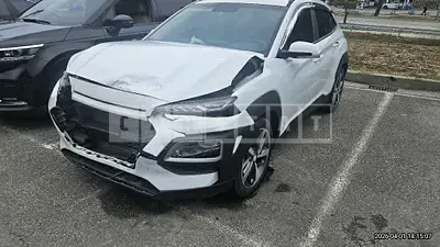 Photo 1 of 17: 2019 Hyundai Kona Gasoline — Korean insurance auction