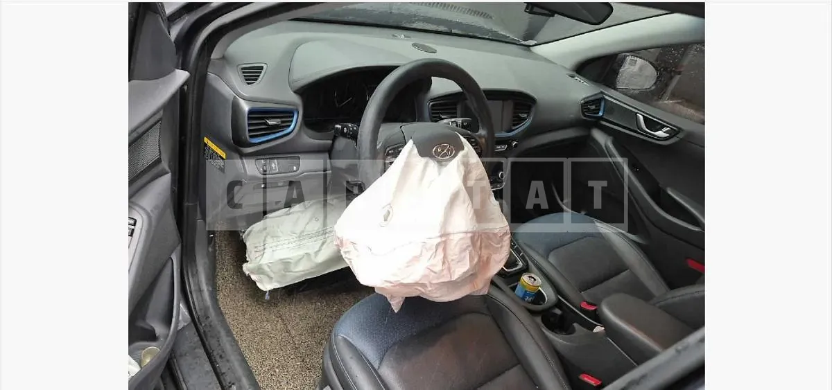 Photo 2 of 13: 2017 Hyundai IONIQ Hybrid — Korean insurance auction