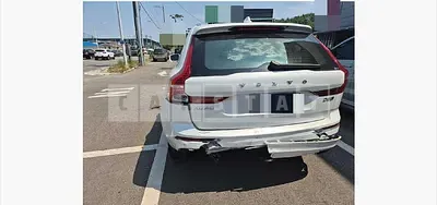 Photo 1 of 21: 2020 Volvo XC60D5 AWD — Korean insurance auction
