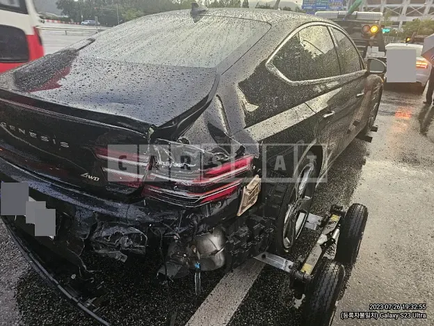Photo 2 of 7: 2021 Genesis G80 2.5T — Korean insurance auction