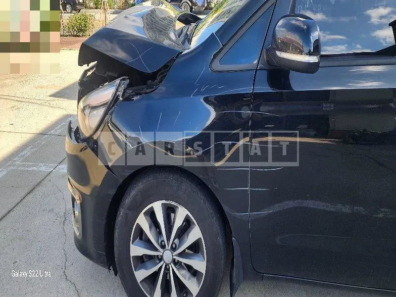 Photo 2 of 18: 2018 Kia Carnivals — Korean insurance auction