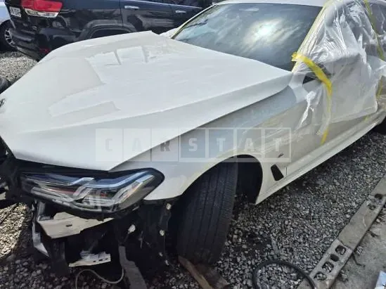 Photo 2 of 13: 2023 BMW 530i — Korean insurance auction