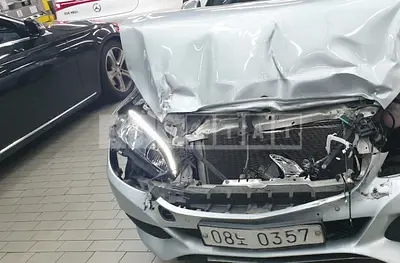 Photo 1 of 16: 2016 Mercedes-Benz C220d 4Matic, VIN WDDWF0FB8GF391283 — Korean insurance auction